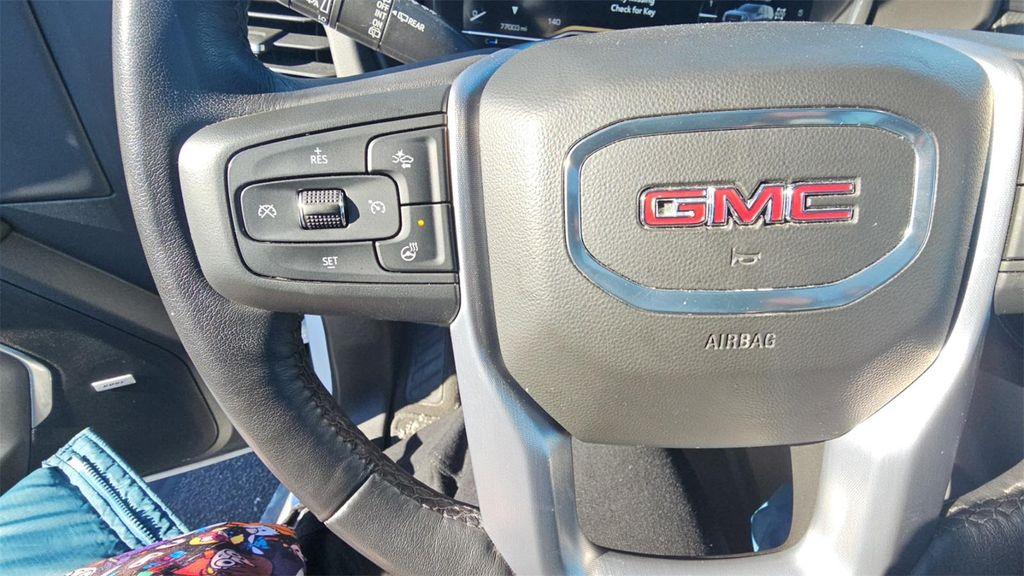 used 2022 GMC Yukon XL car, priced at $43,990