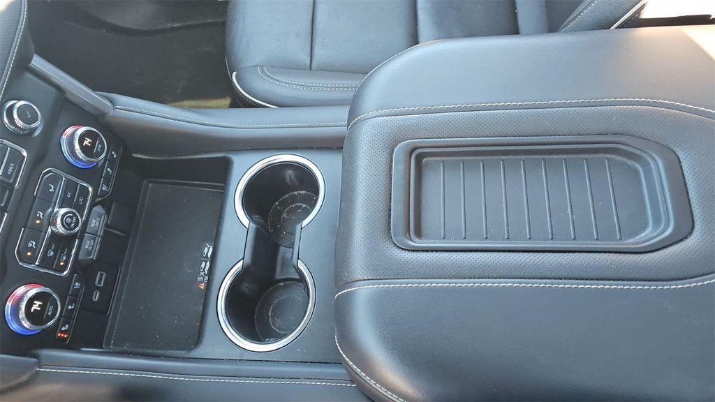 used 2022 GMC Yukon XL car, priced at $43,990