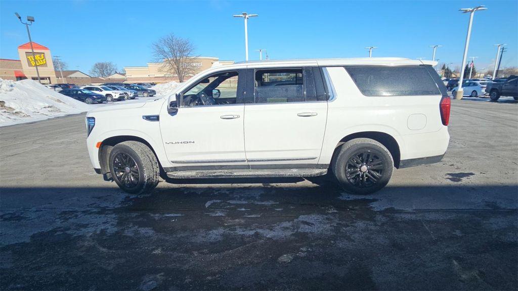 used 2022 GMC Yukon XL car, priced at $43,990