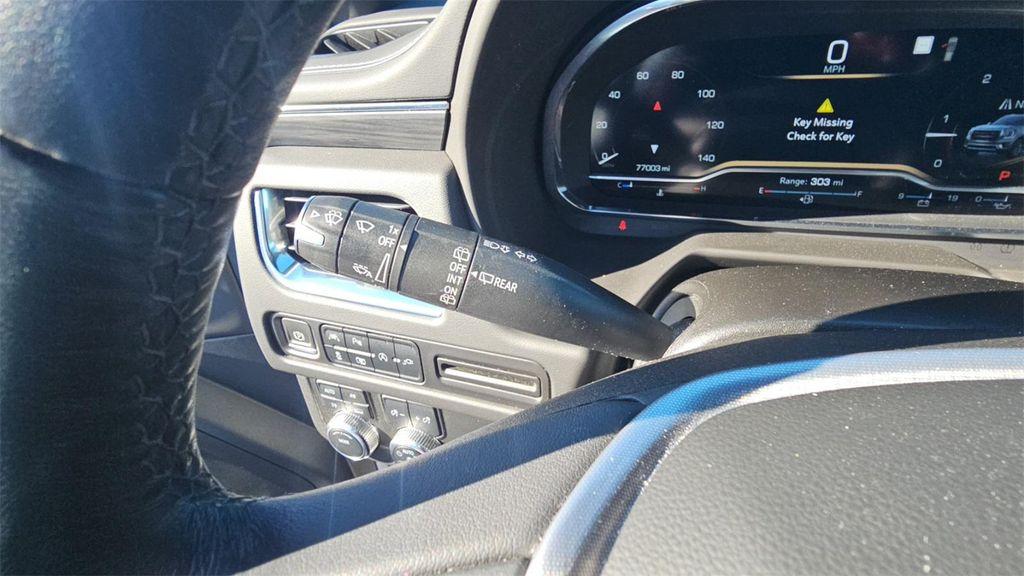 used 2022 GMC Yukon XL car, priced at $43,990