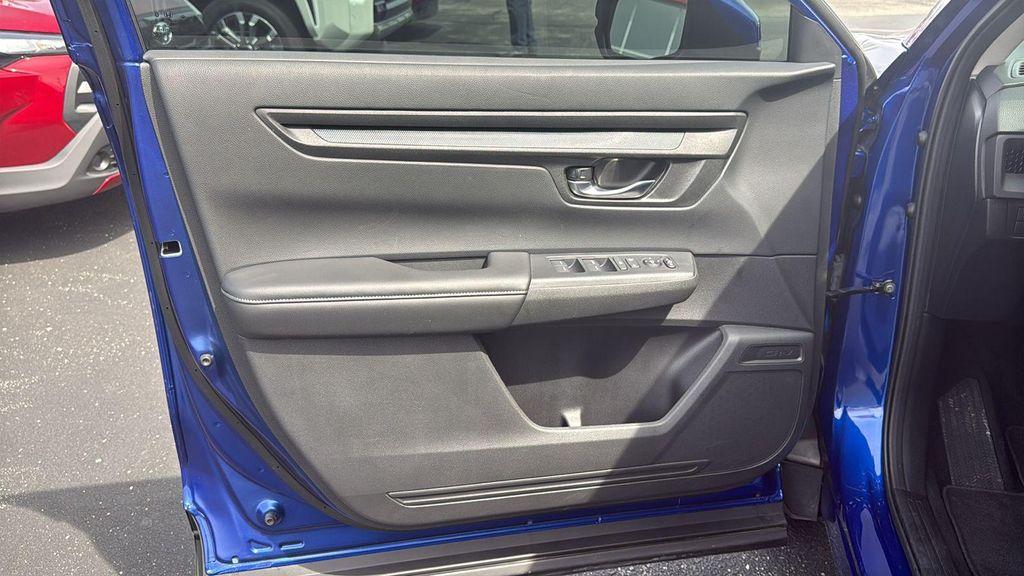 used 2025 Honda CR-V car, priced at $30,990
