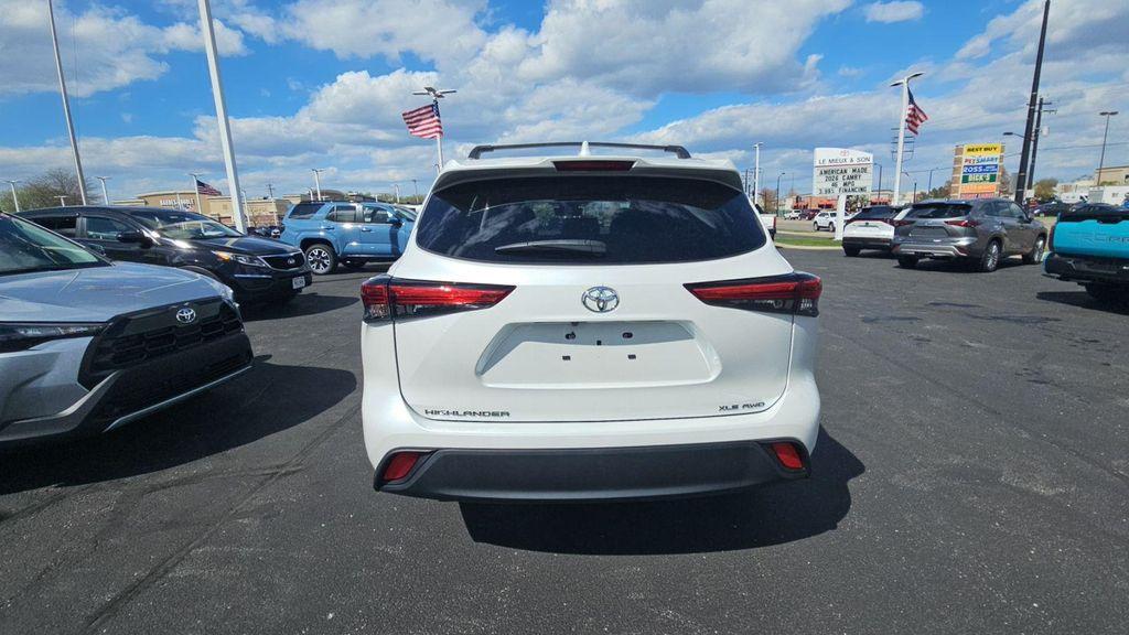 used 2023 Toyota Highlander car, priced at $41,990