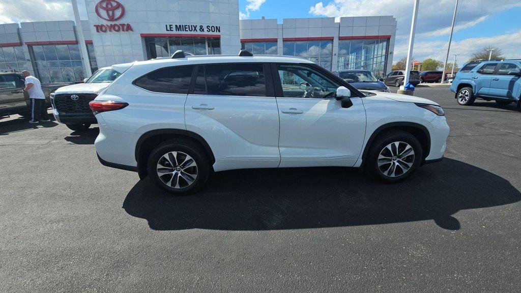 used 2023 Toyota Highlander car, priced at $41,990