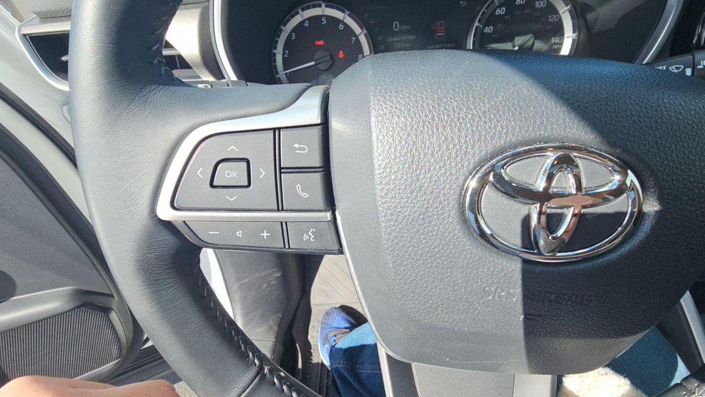 used 2023 Toyota Highlander car, priced at $41,990
