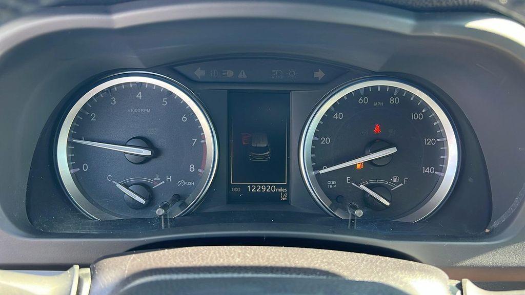 2018 Predawn Gray Mica Toyota Highlander