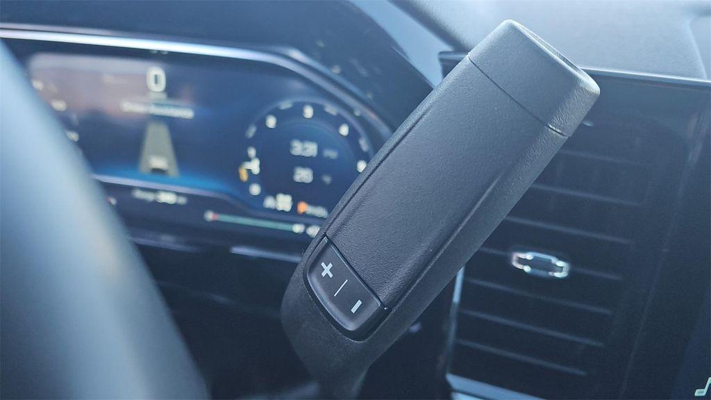 used 2023 Chevrolet Silverado 1500 car, priced at $43,990