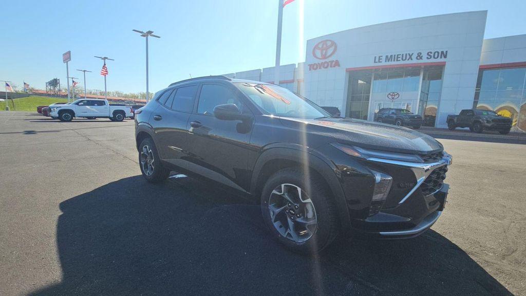 used 2024 Chevrolet Trax car, priced at $22,990