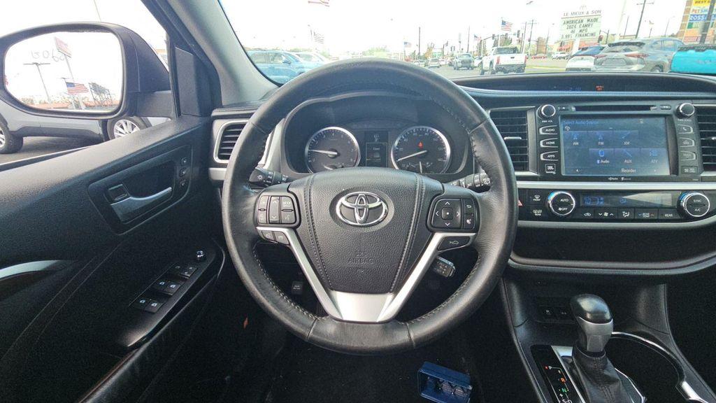 used 2015 Toyota Highlander car, priced at $22,990