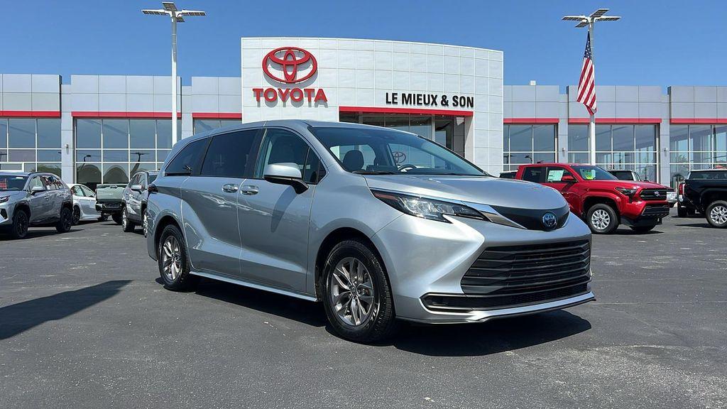 used 2023 Toyota Sienna car, priced at $34,990
