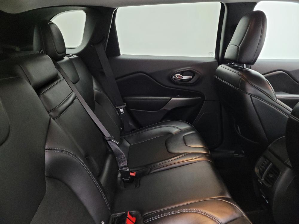 used 2019 Jeep Cherokee car, priced at $17,995