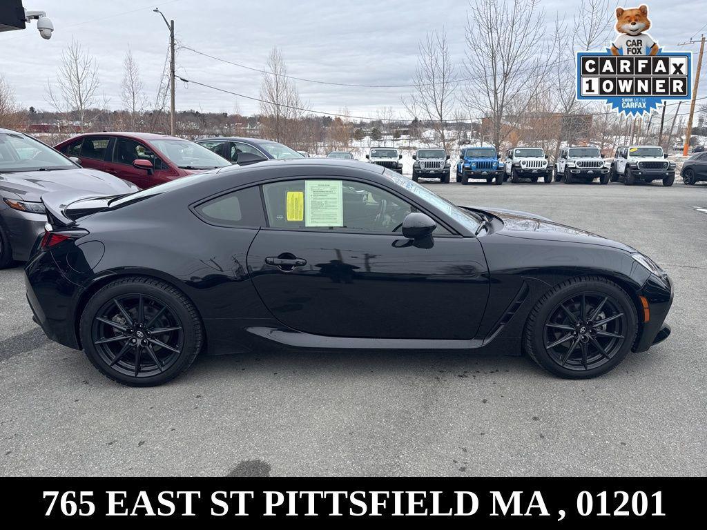 used 2023 Toyota GR86 car, priced at $29,988