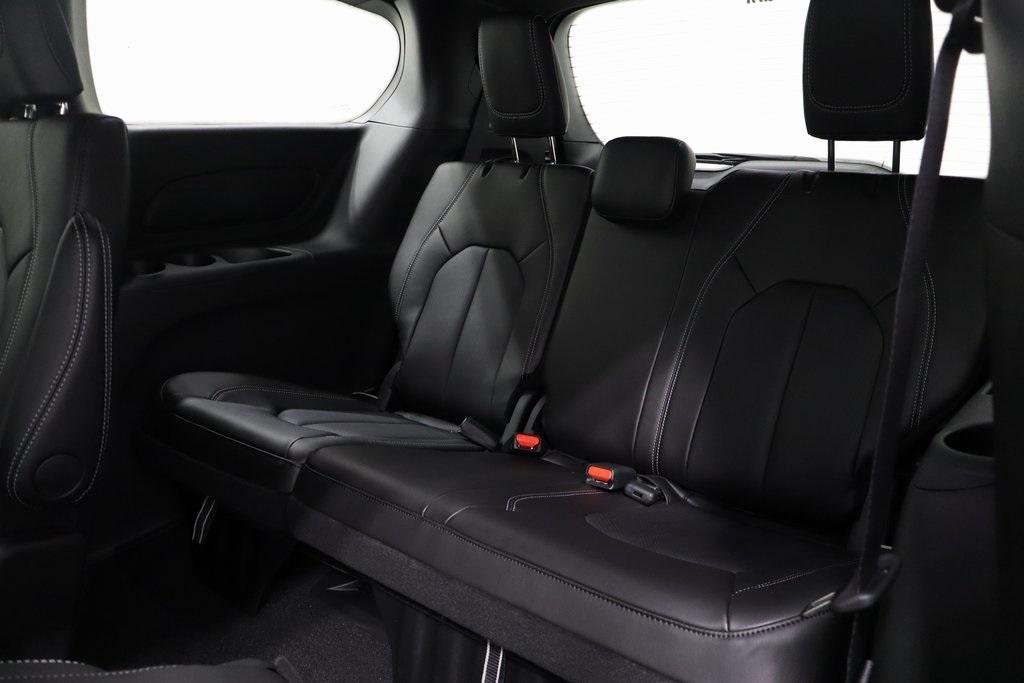 new 2026 Chrysler Pacifica car, priced at $41,611