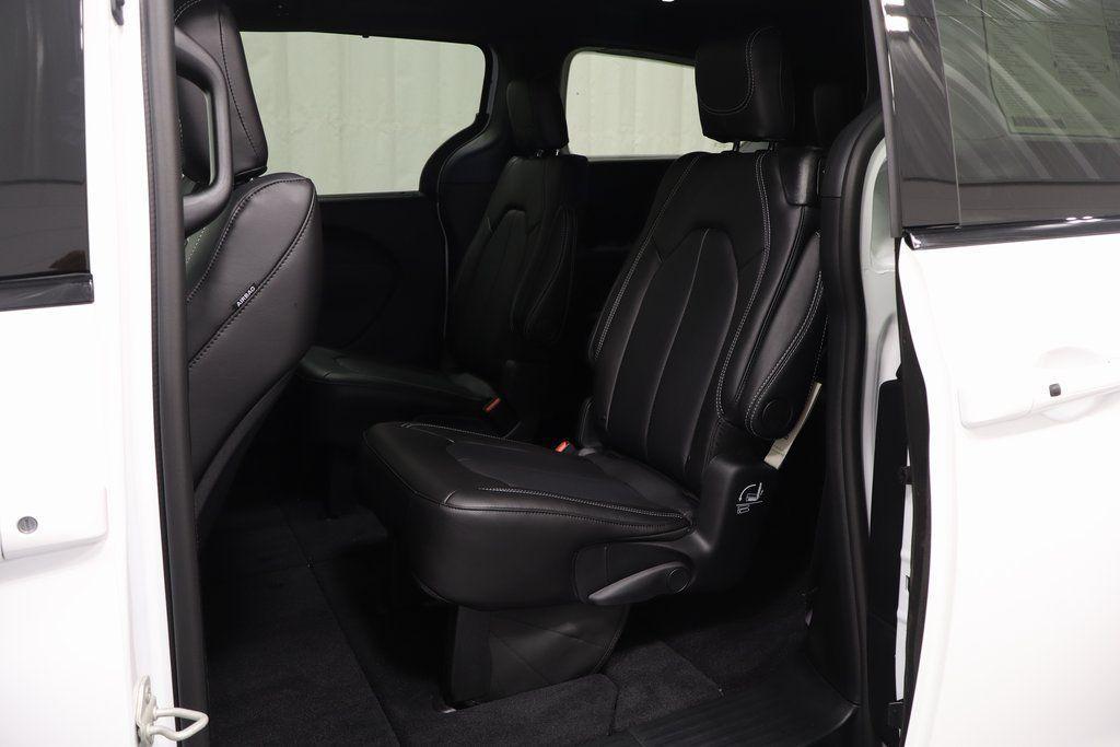 new 2026 Chrysler Pacifica car, priced at $41,611