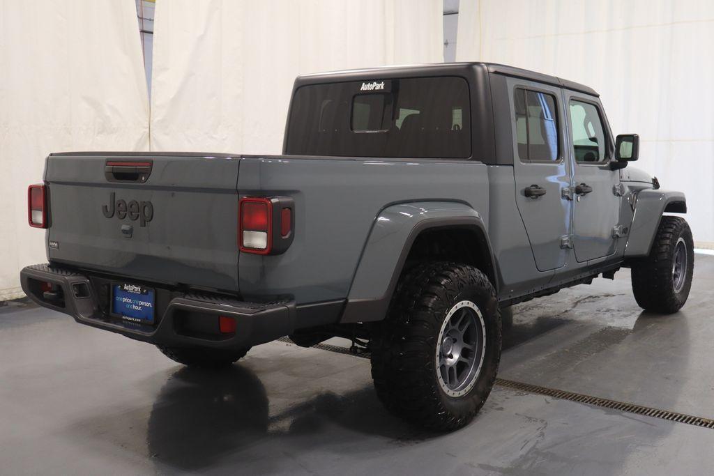 new 2025 Jeep Gladiator car, priced at $41,916