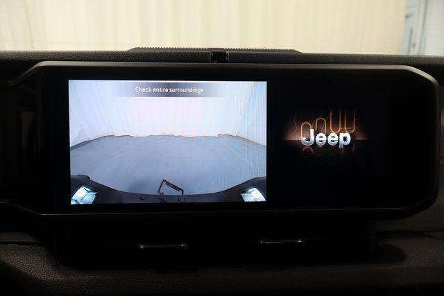 new 2025 Jeep Gladiator car, priced at $38,389