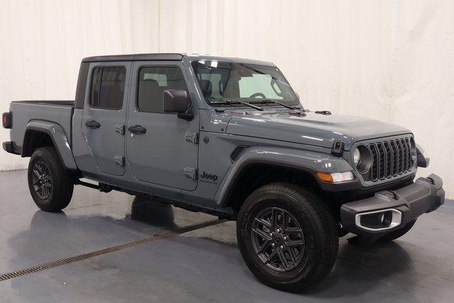 new 2025 Jeep Gladiator car, priced at $38,389