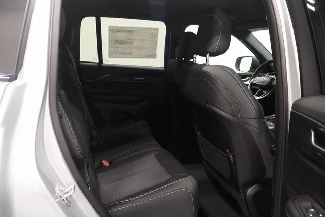 new 2025 Jeep Grand Cherokee car, priced at $31,113