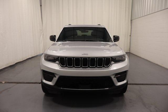 new 2025 Jeep Grand Cherokee car, priced at $31,113