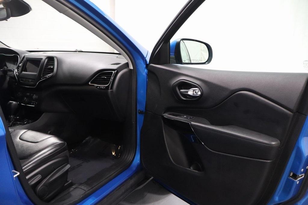 used 2021 Jeep Cherokee car, priced at $17,995