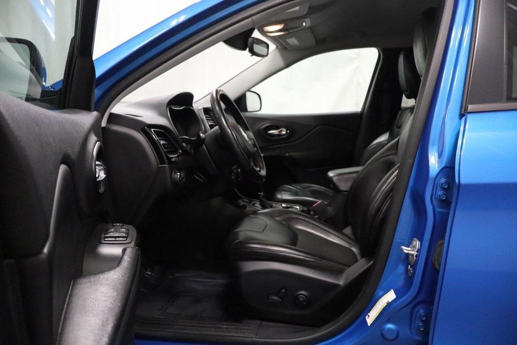 used 2021 Jeep Cherokee car, priced at $17,995