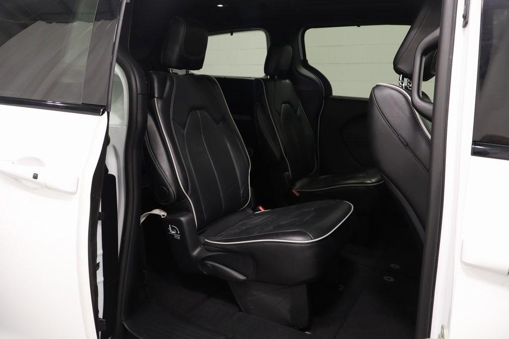 used 2025 Chrysler Pacifica car, priced at $34,995