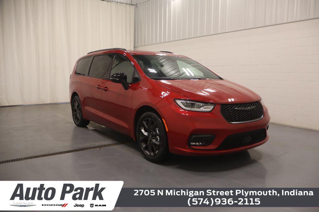 new 2026 Chrysler Pacifica car, priced at $40,515