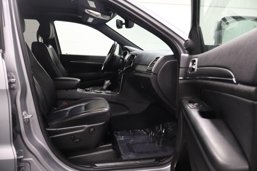 used 2020 Jeep Grand Cherokee car, priced at $23,554