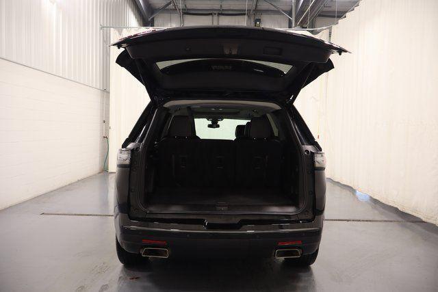 used 2021 Chevrolet Traverse car, priced at $29,563