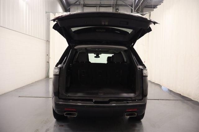 used 2021 Chevrolet Traverse car, priced at $29,595