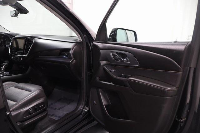 used 2021 Chevrolet Traverse car, priced at $29,595