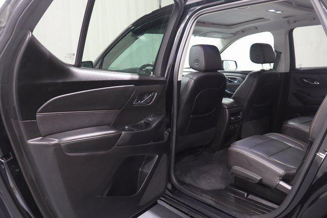 used 2021 Chevrolet Traverse car, priced at $29,563