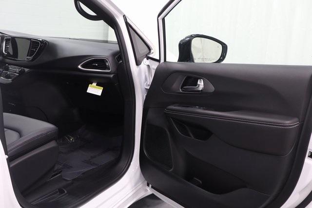 new 2026 Chrysler Voyager car, priced at $37,258