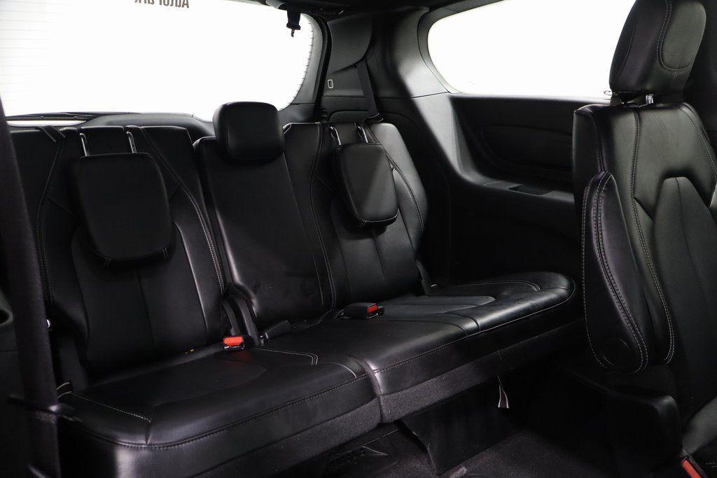 used 2025 Chrysler Pacifica car, priced at $28,995