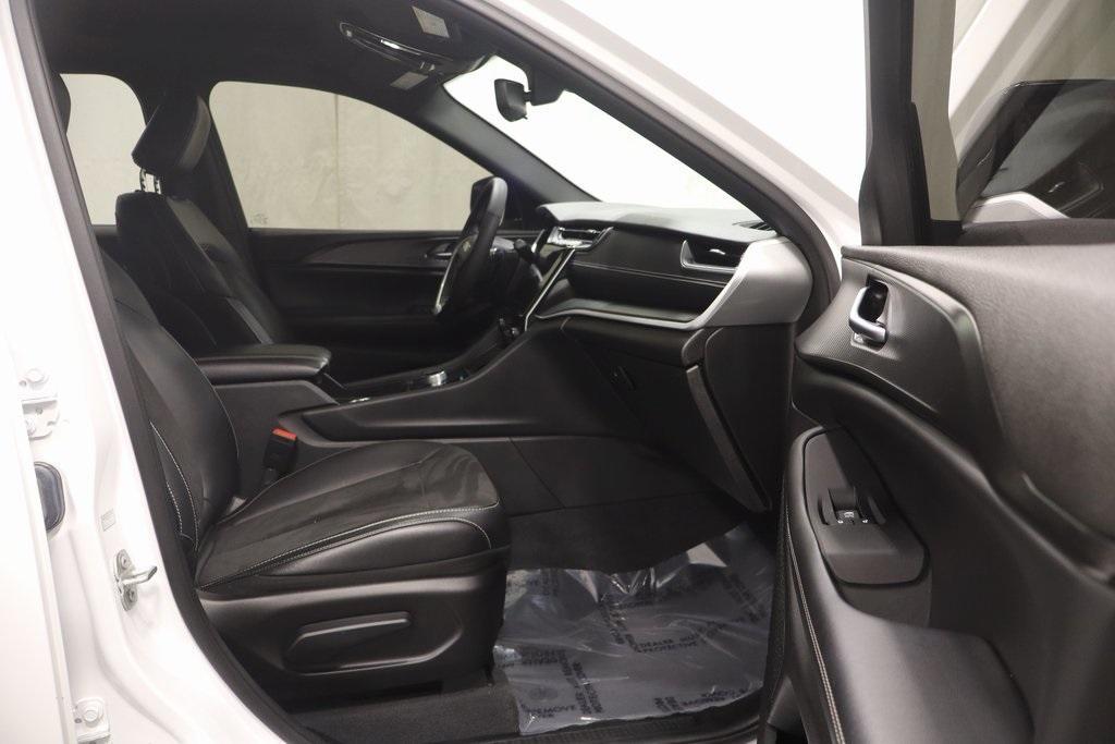 used 2023 Jeep Grand Cherokee car, priced at $31,595