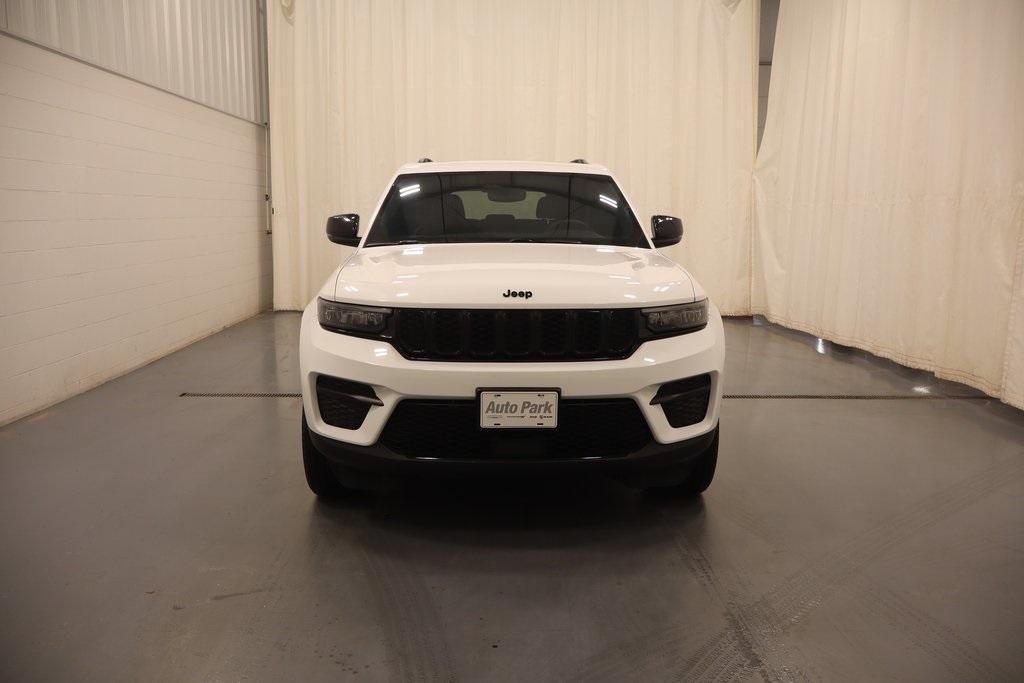used 2023 Jeep Grand Cherokee car, priced at $31,595