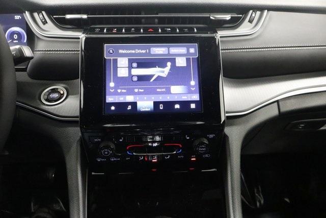 new 2025 Jeep Grand Cherokee car, priced at $33,000