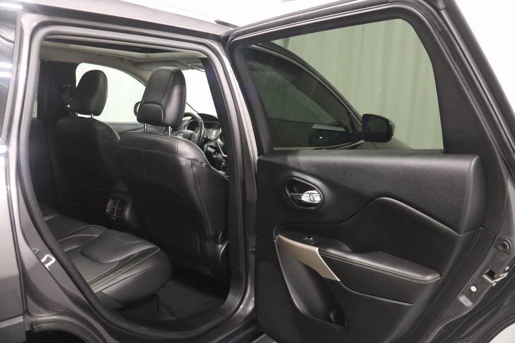 used 2018 Jeep Cherokee car, priced at $15,595