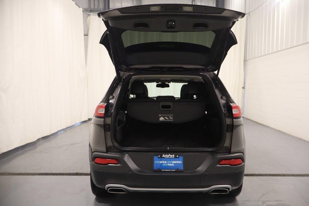 used 2018 Jeep Cherokee car, priced at $15,595