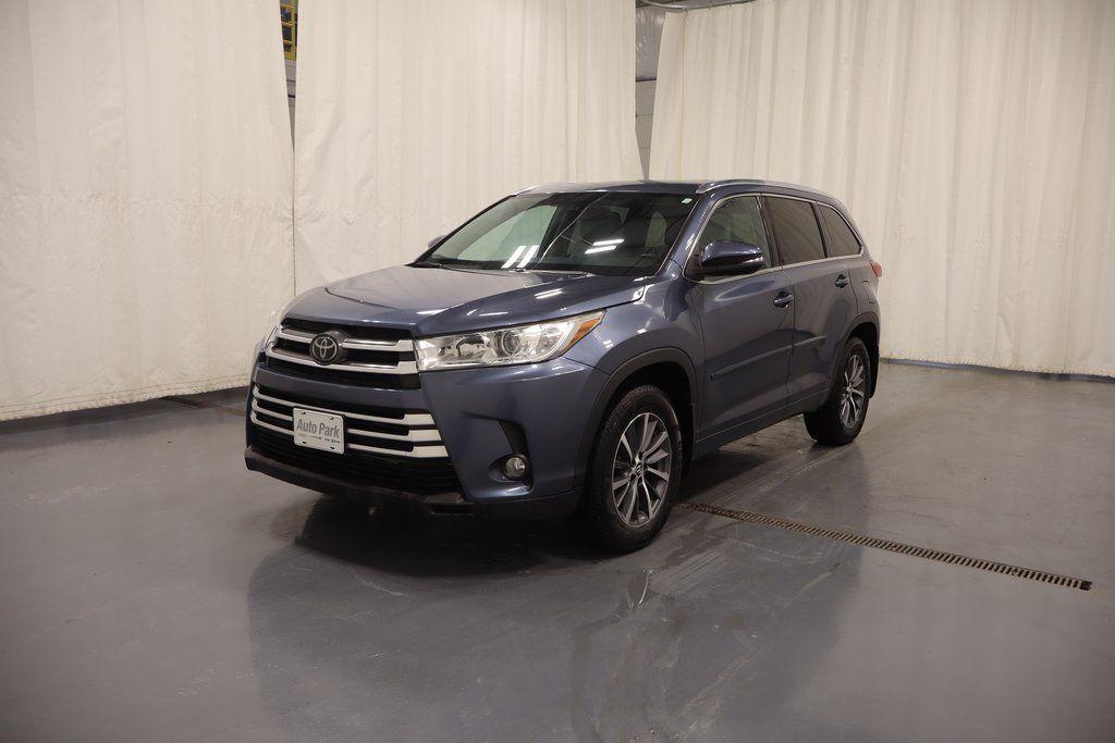 used 2018 Toyota Highlander car, priced at $22,595
