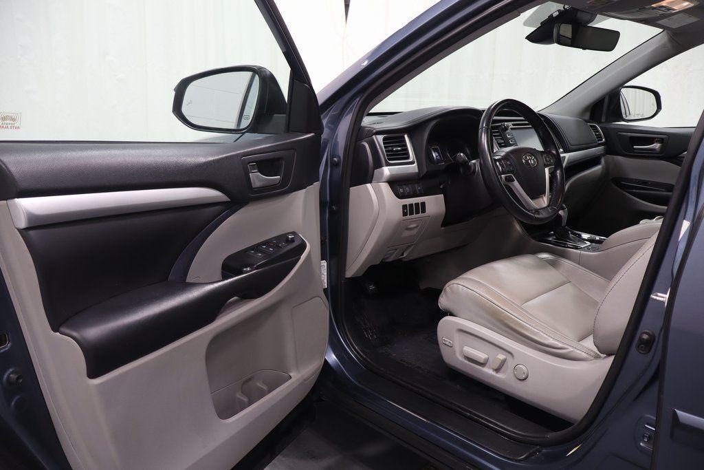 used 2018 Toyota Highlander car, priced at $22,595