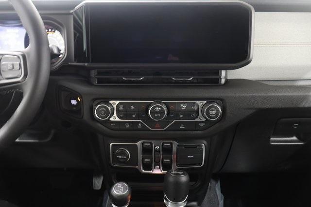 new 2026 Jeep Wrangler car, priced at $43,100