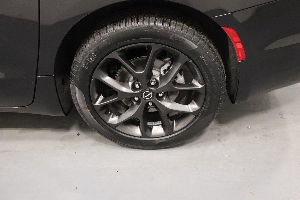 new 2026 Chrysler Pacifica car, priced at $41,084