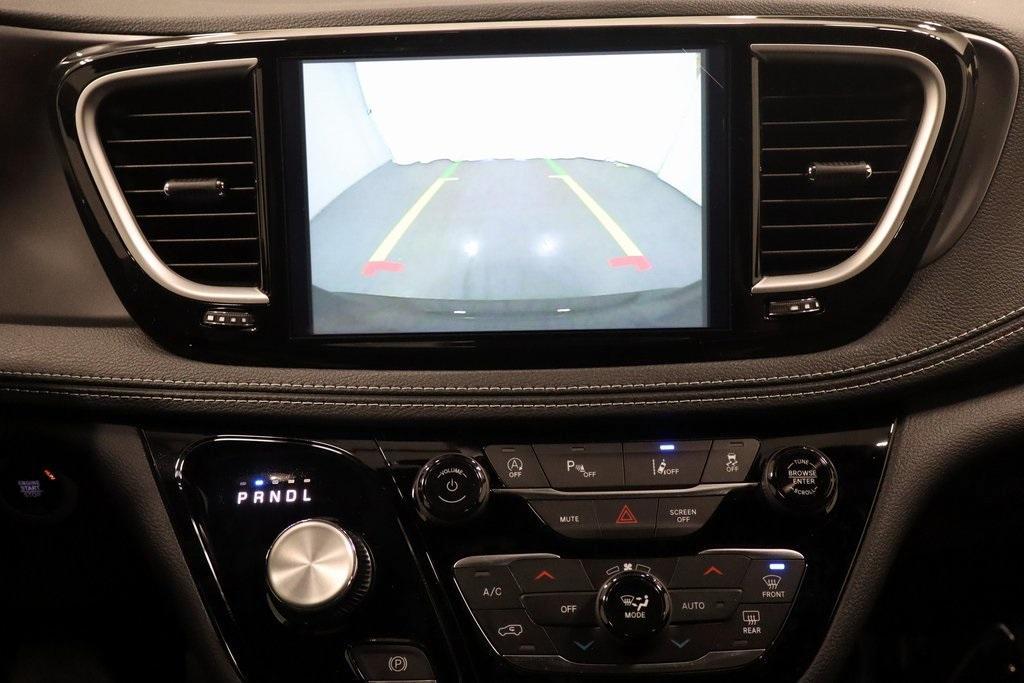 new 2026 Chrysler Pacifica car, priced at $41,684