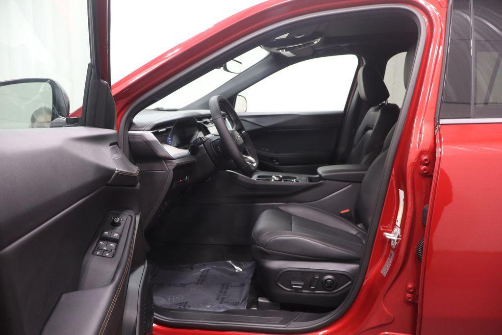 new 2026 Jeep Cherokee car, priced at $39,125