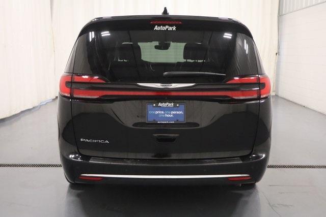 used 2024 Chrysler Pacifica car, priced at $28,995