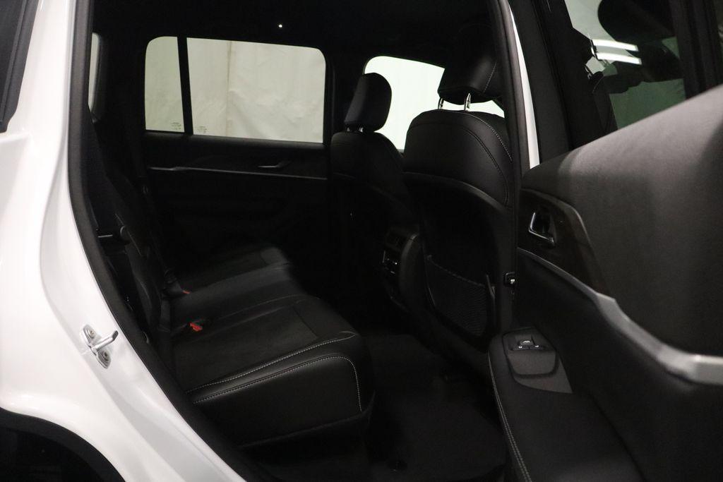 new 2026 Jeep Grand Cherokee car, priced at $36,245