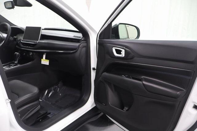 new 2026 Jeep Compass car, priced at $26,618