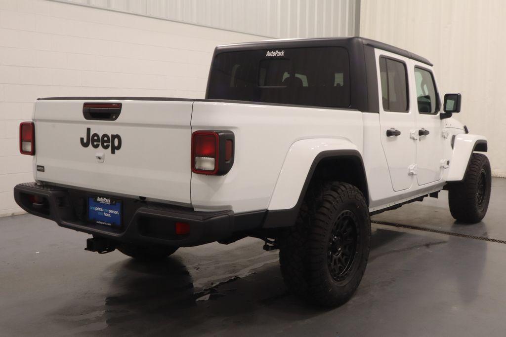 new 2025 Jeep Gladiator car, priced at $45,482
