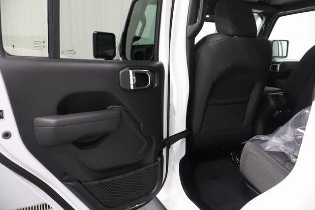 new 2025 Jeep Gladiator car, priced at $42,405