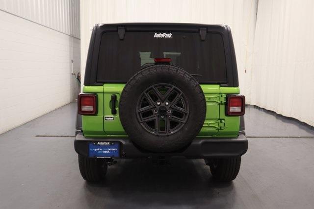 new 2026 Jeep Wrangler car, priced at $45,415